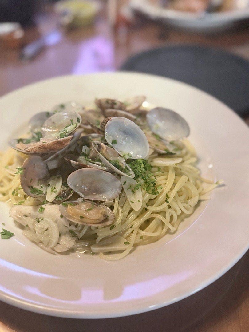 アサリのワイン蒸しパスタ